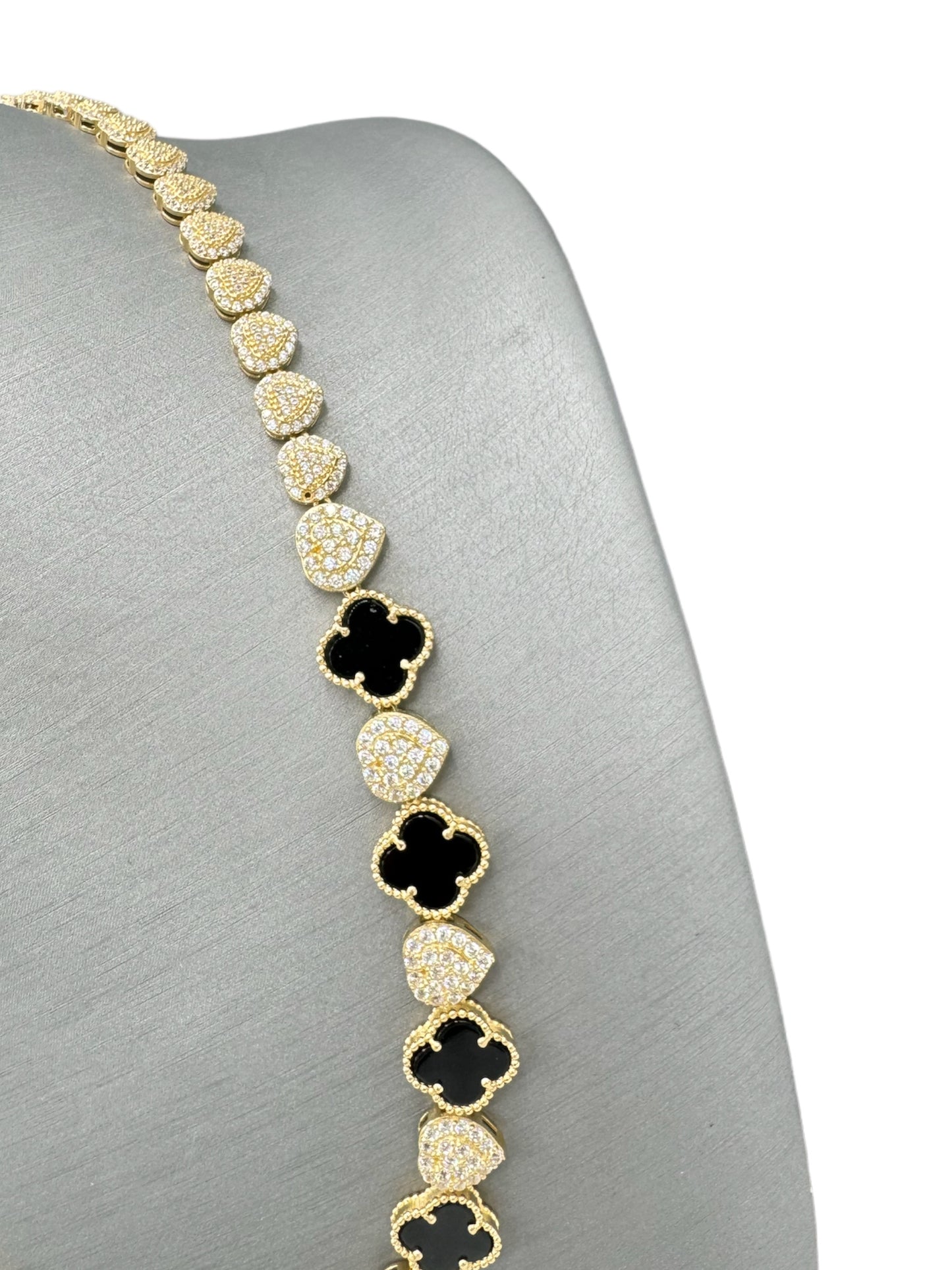 New 14K CZ Heart & Trebol Choker. H.J™️