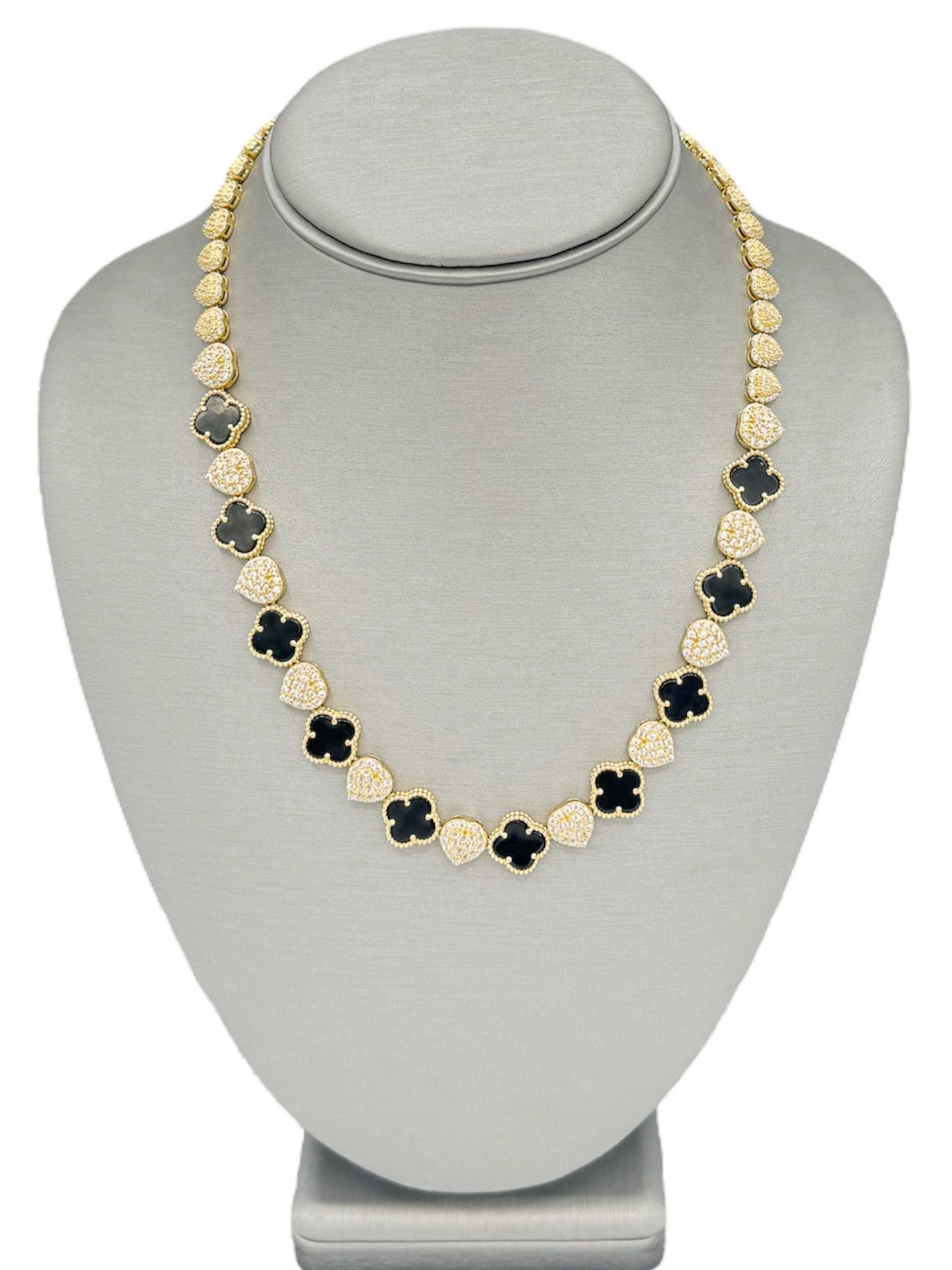 New 14K CZ Heart & Trebol Choker. H.J™️